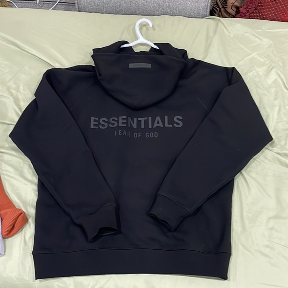 Black essentials hoodie (replica) - Picture 2 of 3